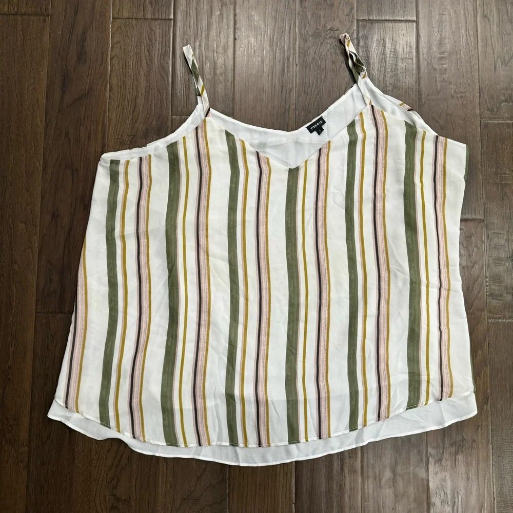 Torrid Tank Top - Picture 6 of 9